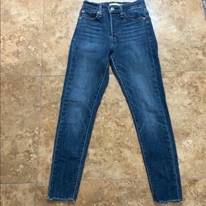 Levi’s high rise wedgie jeans 24 skinny